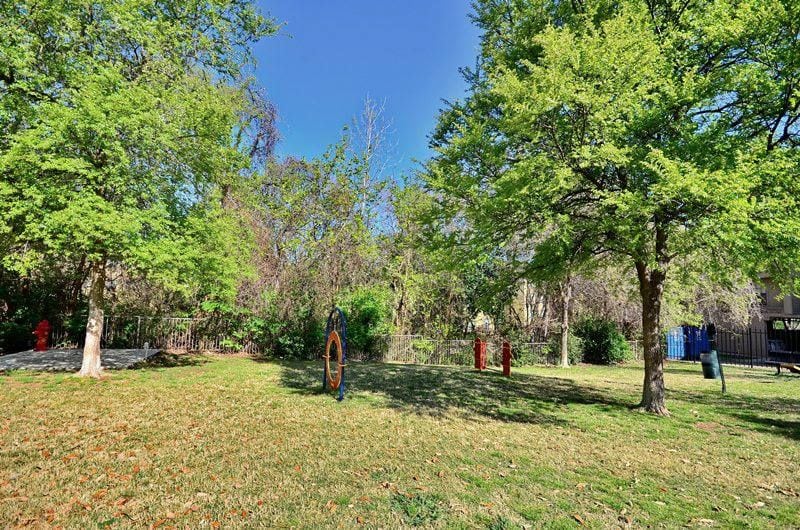 Updated Apartments Near UT Southwestern 033 The Urban Avenue
