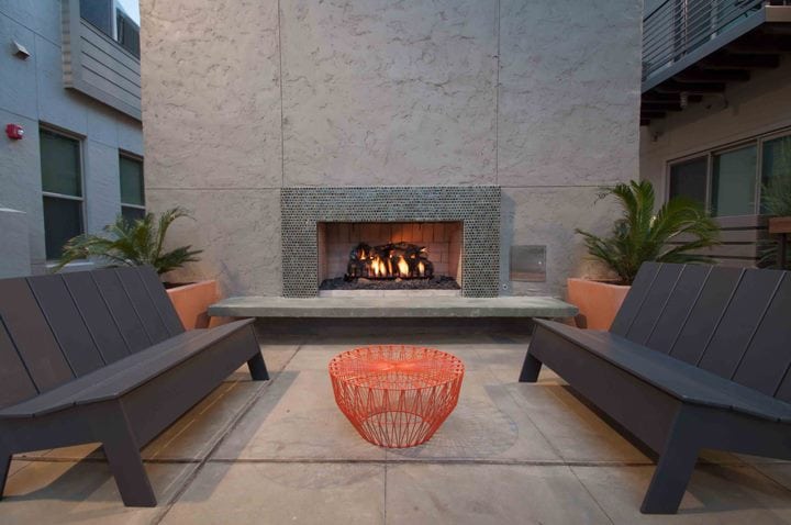 Medical District - Medical District Lofts #107 - Outdoor Fire Pit