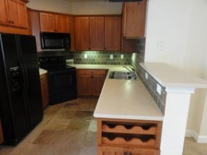 Uptown Dallas - Townhomes With Private Garages #040 - Kitchen Wine Rack