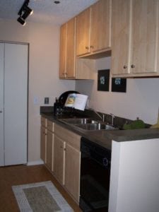 Uptown Dallas - Affordable High Rise Apartments on McKinney #041 - Kitchen