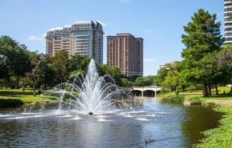 Reverchon & Oak Lawn Park - Parks along Turtle Creek